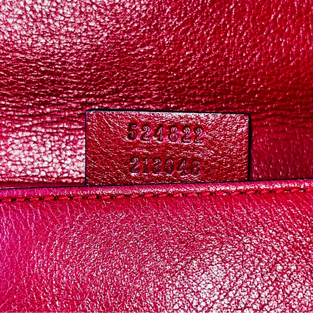 Gucci: Double-Sided GG Monogram Marmont Tiger Crossbody Handbag - Picture 14 of 16